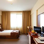 Nadejda Hotel