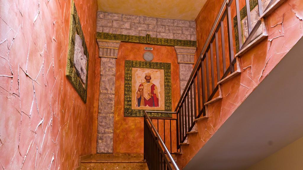 Hotel Nadejda 3*