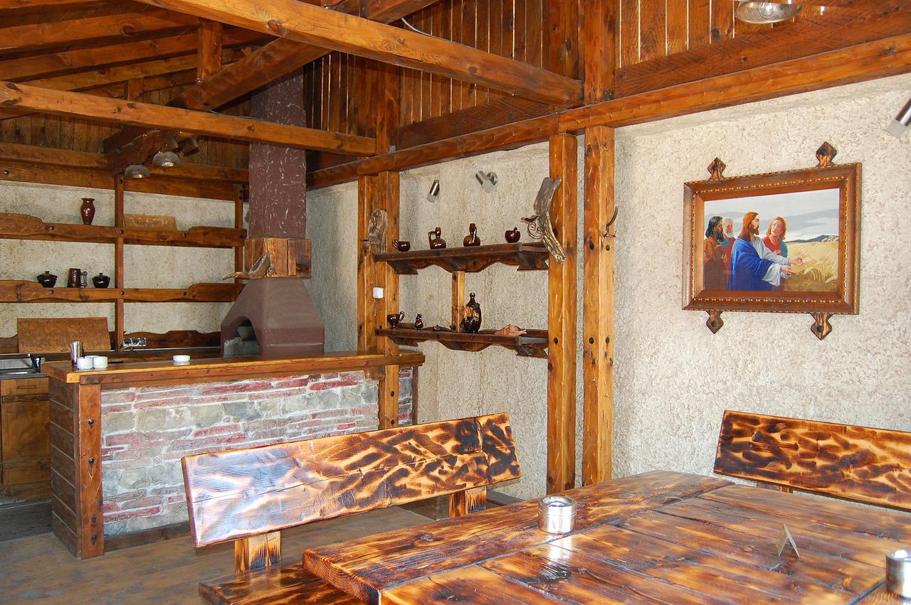 Hotel Nadejda 3*